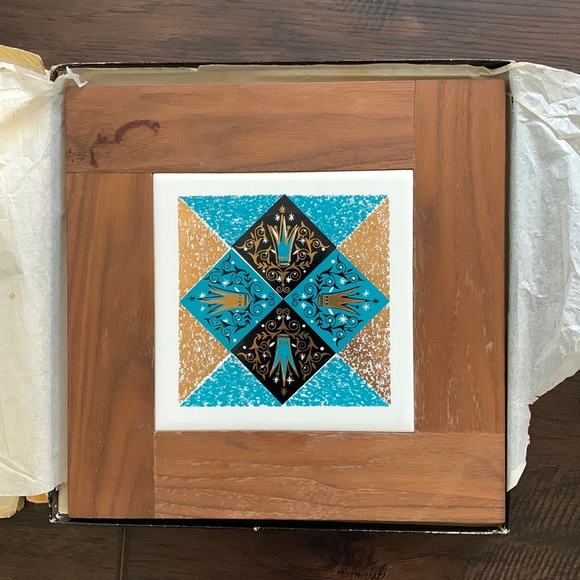 WOOD TILE HOTPLATE with DECORATIVE TILE TRIVET - Picture 1 of 5